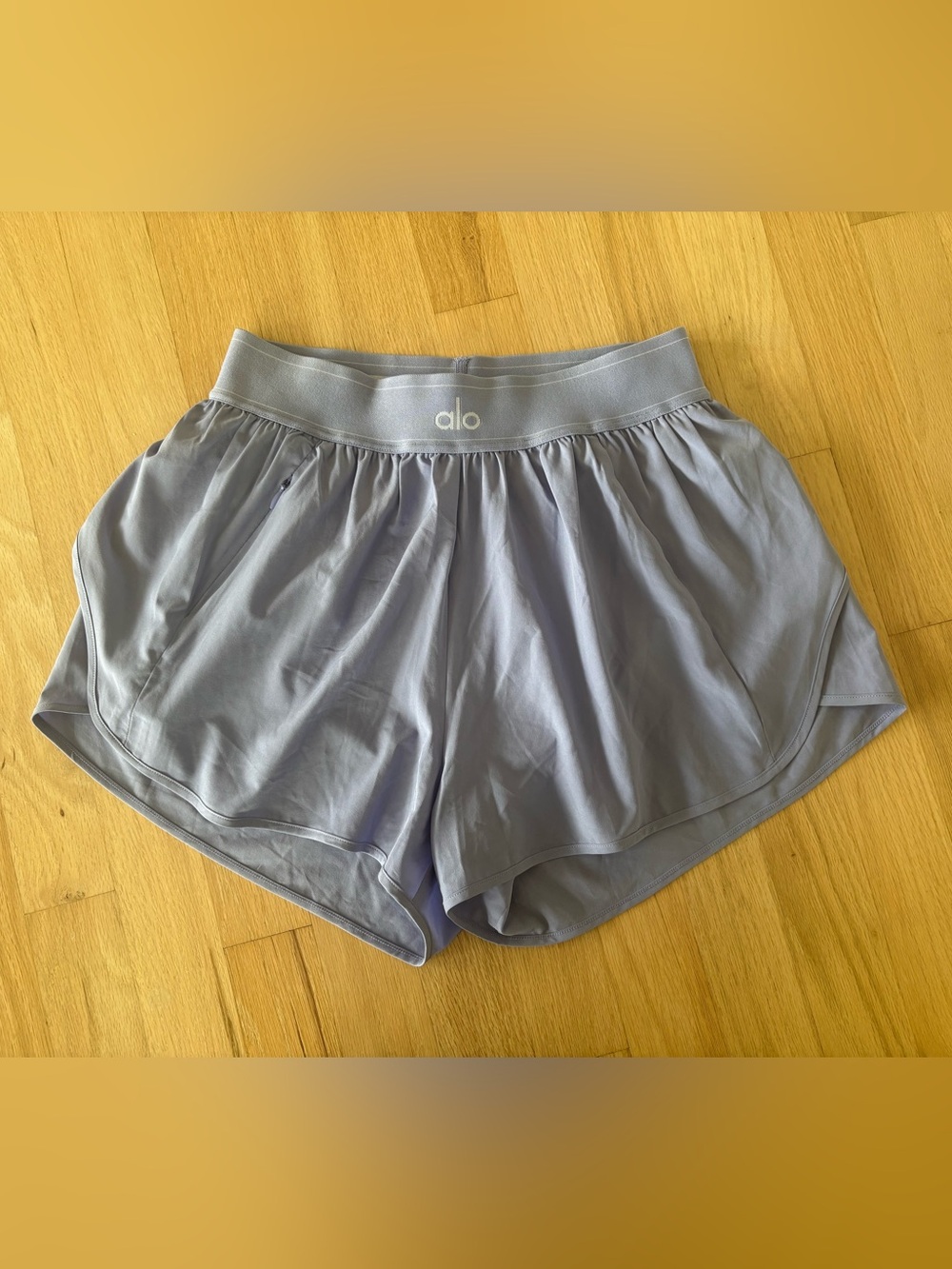Alo Yoga Lilac Blue Match Point Short